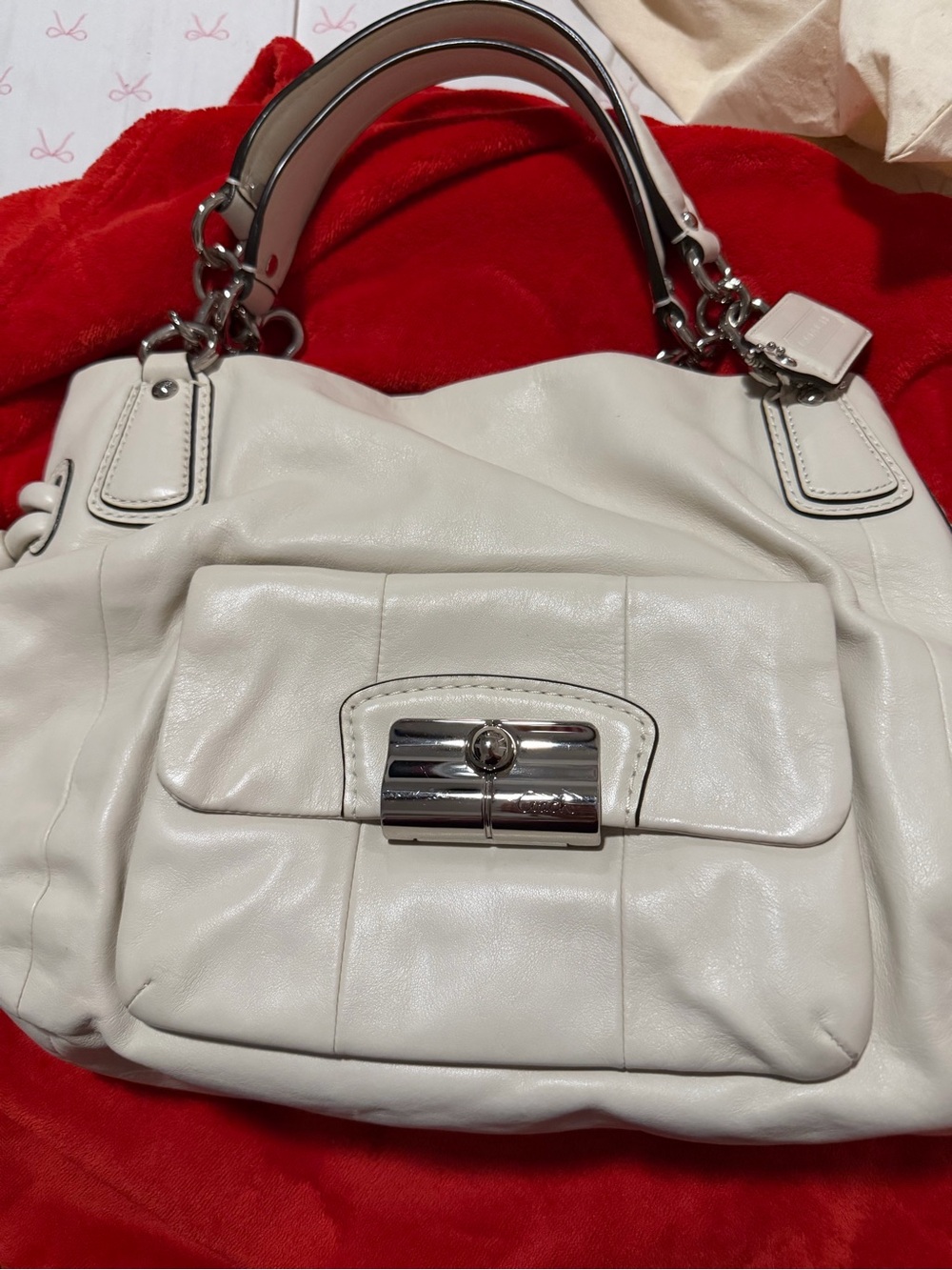 Cream Leather Shoulder Bag with Front Turn-Lock